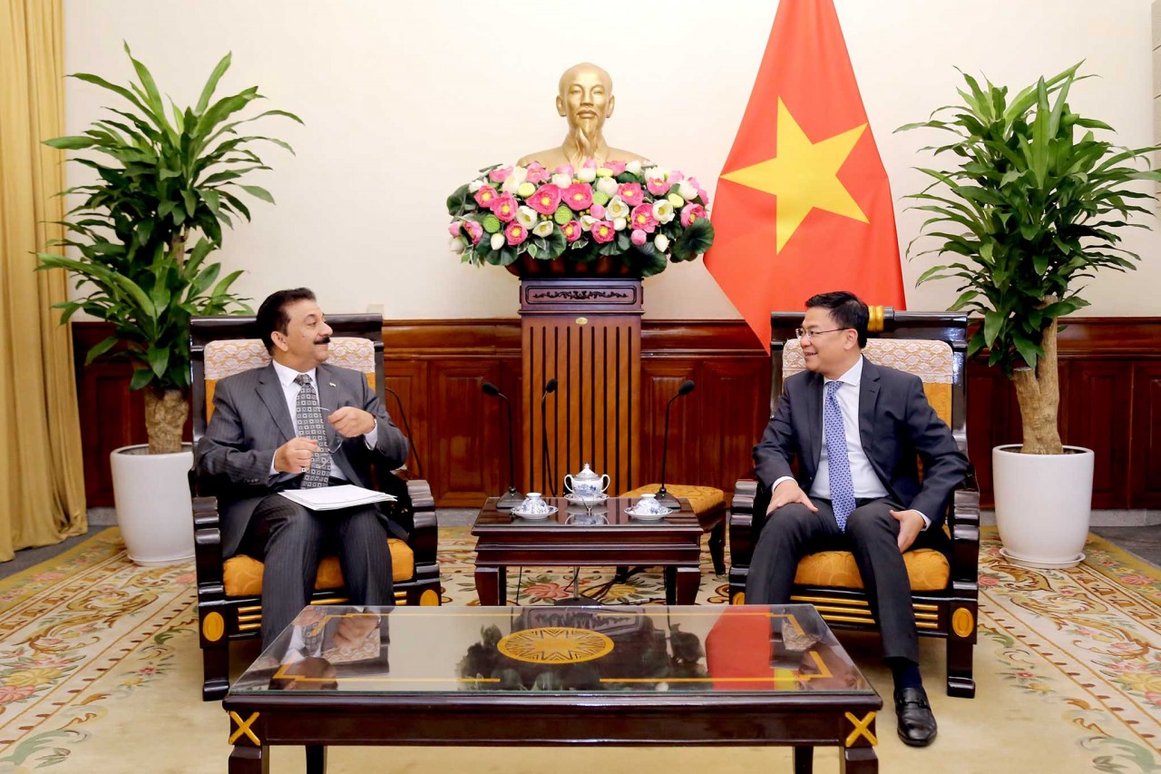 Thúc đẩy quan hệ hữu nghị và hợp tác giữa Việt Nam và Kuwait Thứ trưởng Ngoại giao Phạm Quang Hiệu tiếp Đại sứ Kuwait