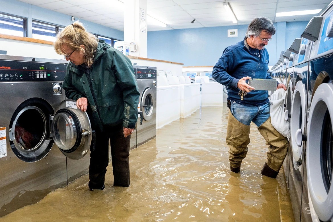 Lũ lụt ở California gây ảnh hưởng đến cuộc sống của hơn 300.000 hộ dân
