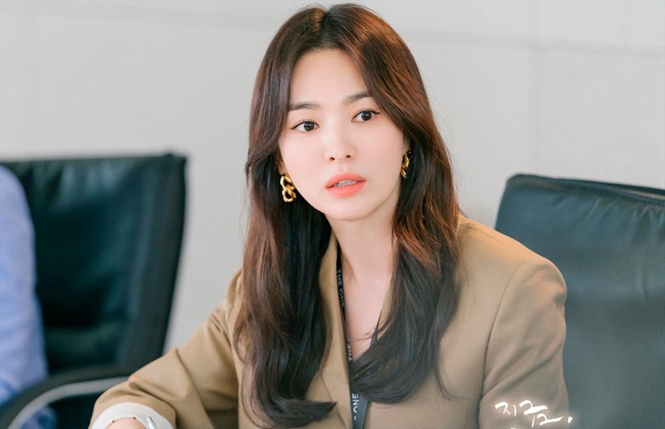 Nhan sắc Song Hye Kyo phim Vinh quang trong thù hậns