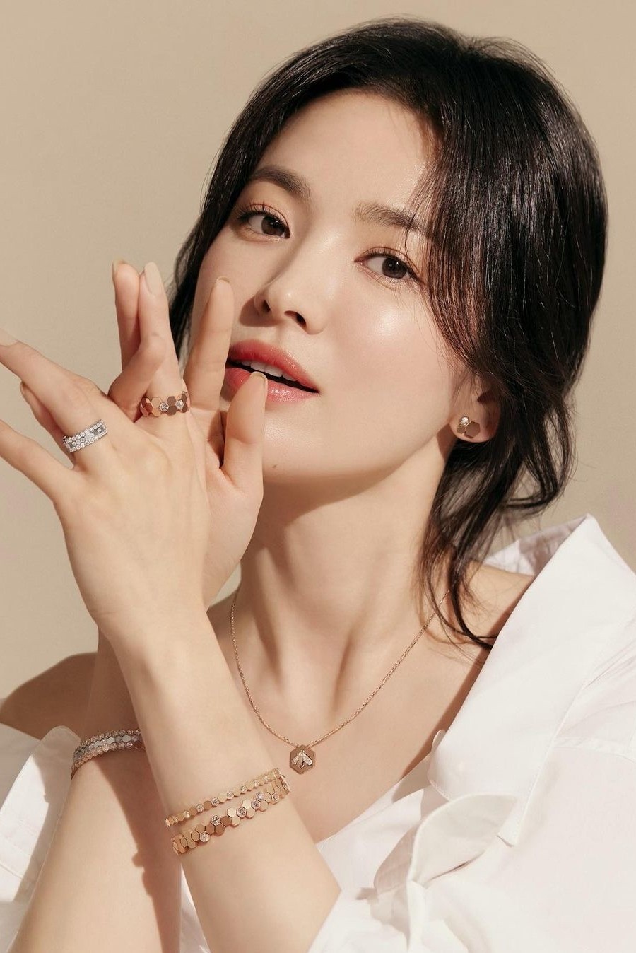Nhan sắc Song Hye Kyo phim Vinh quang trong thù hậns