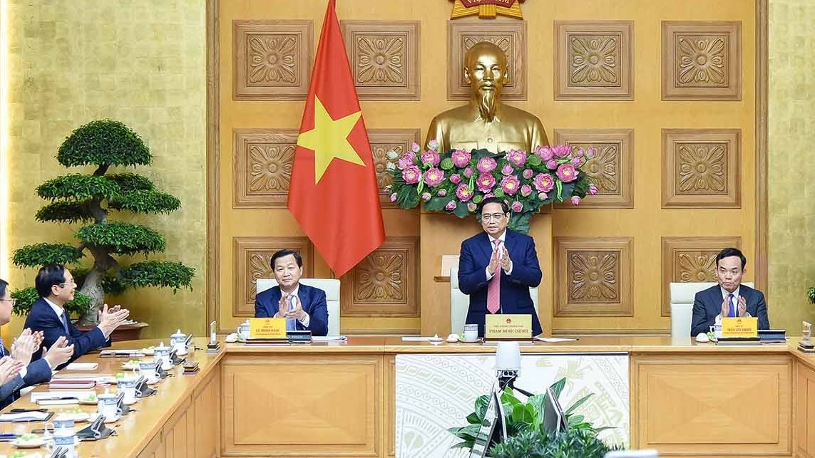 Thủ tướng gặp Trưởng cơ quan đại diện Việt Nam ở nước ngoài: Ngoại giao kinh tế phục vụ phát triển là ưu tiên cao