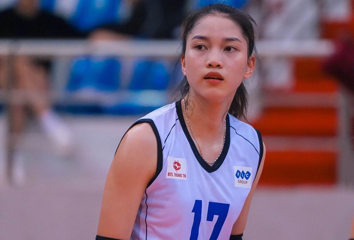 Nguyễn Thị Phương sinh ngày 20/12/1999 tại Hoài Đức, Hà Nội. Hiện tại, cô là thành viên chủ chốt của CLB Bộ Tư lệnh Thông tin thi đấu tại giải bóng chuyền vô địch quốc gia 2023.