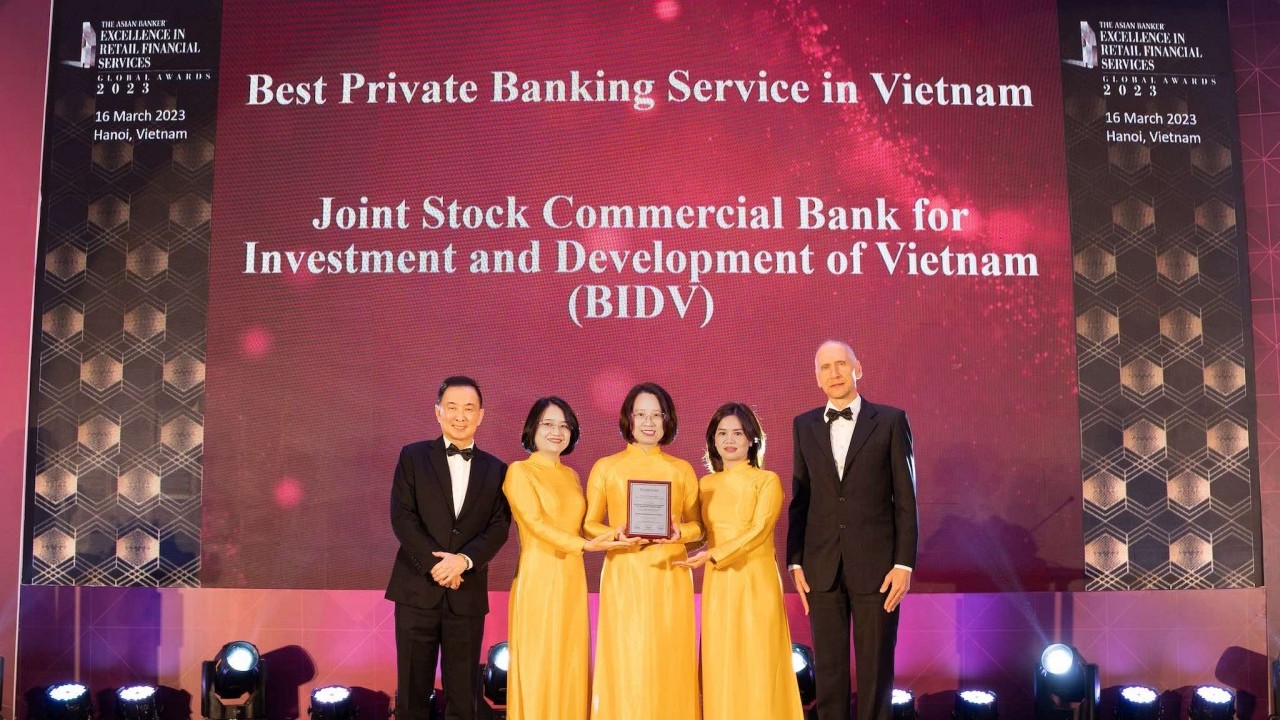 BIDV nhận bốn giải thưởng về dịch vụ ngân hàng dành cho khách hàng cá nhân