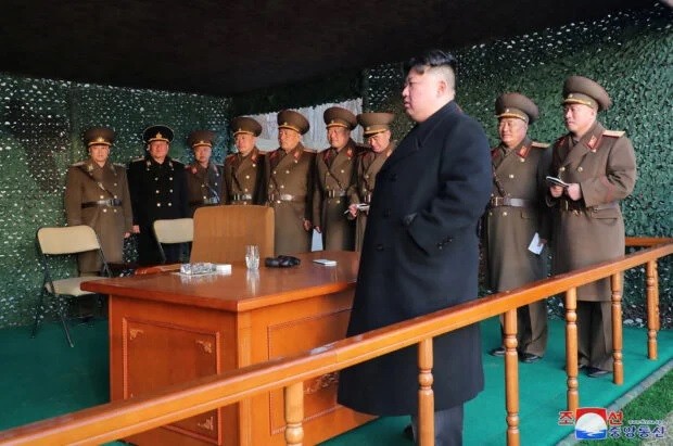 Phát tín hiệu rắn tới Mỹ-Hàn, Chủ tịch Kim Jong-un kêu gọi sẵn sàng tiến hành những cuộc tấn công hạt nhân. (Nguồn: KCNA)