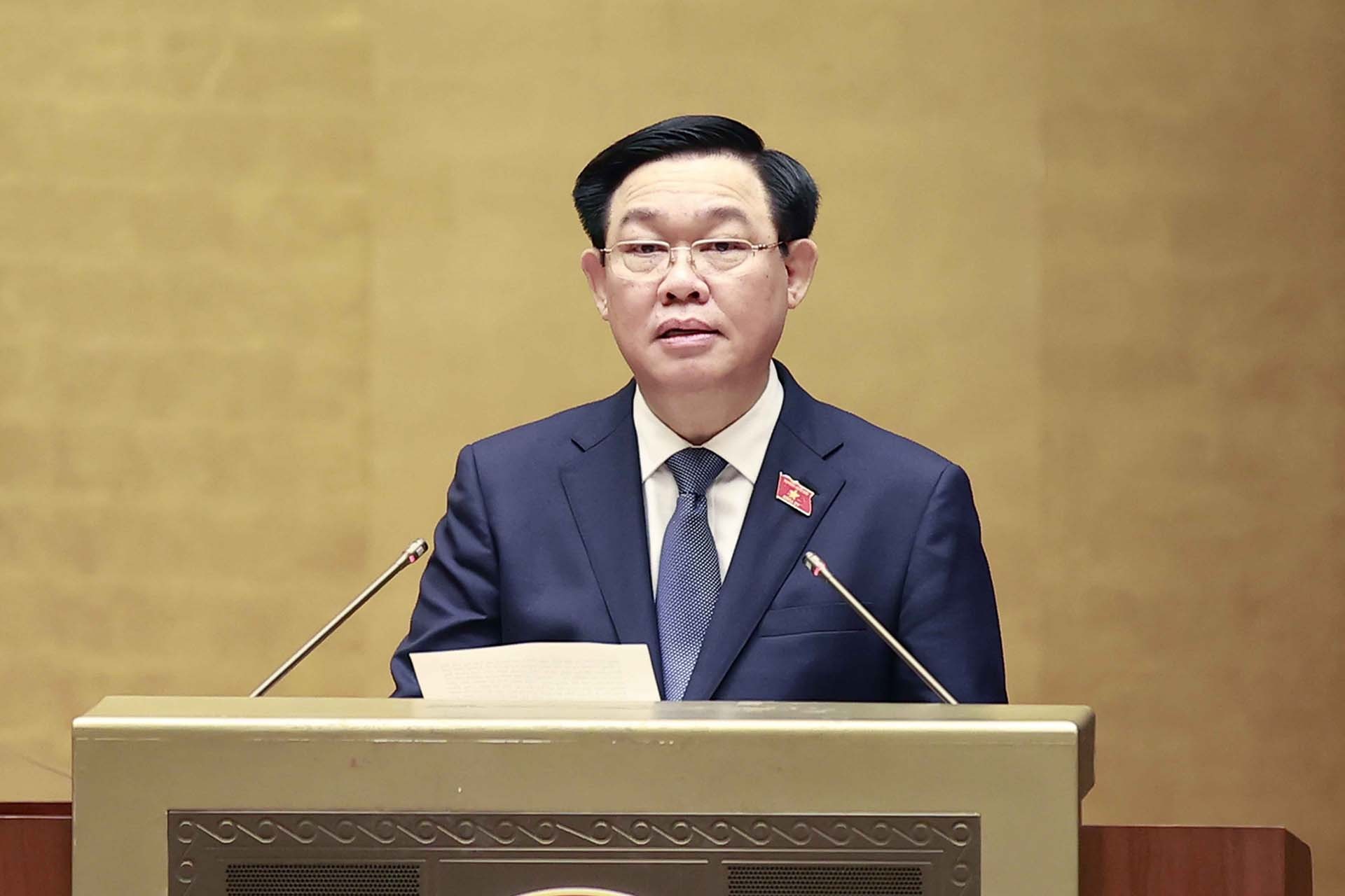 Chủ tịch Quốc hội Vương Đình Huệ phát biểu mở đầu phiên chất vấn và trả lời chất vấn. (Nguồn: TTXVN)
