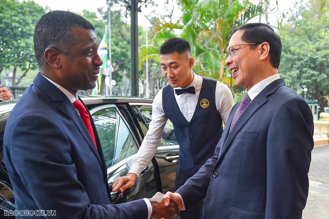 Vietnamese, Dominican foreign ministers hold talks Vietnamese, Dominican foreign ministers hold talks