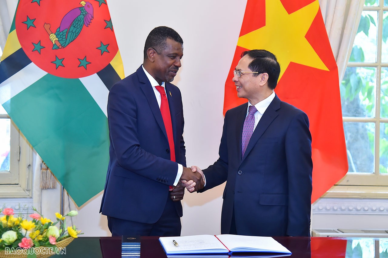 Vietnamese, Dominican foreign ministers hold talks Vietnamese, Dominican foreign ministers hold talks