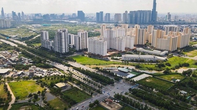 Bất động sản mới nhất: Nguồn cung, sức mua chung cư Hà Nội giảm, triển khai 400 dự án nhà ở xã hội, giấy tờ cần khi thừa kế nhà đất