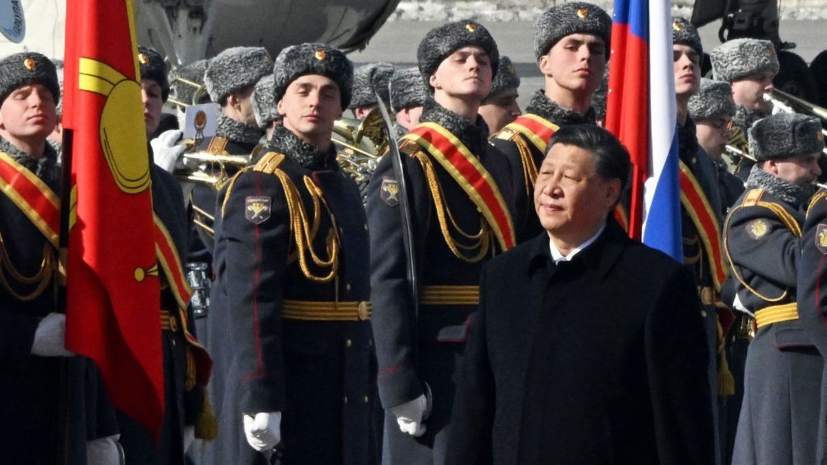 Ukraine và phương Tây gửi thông điệp tới Chủ tịch Trung Quốc trong chuyến thăm Nga, Mỹ cảnh báo động thái 'đóng băng' xung đột
