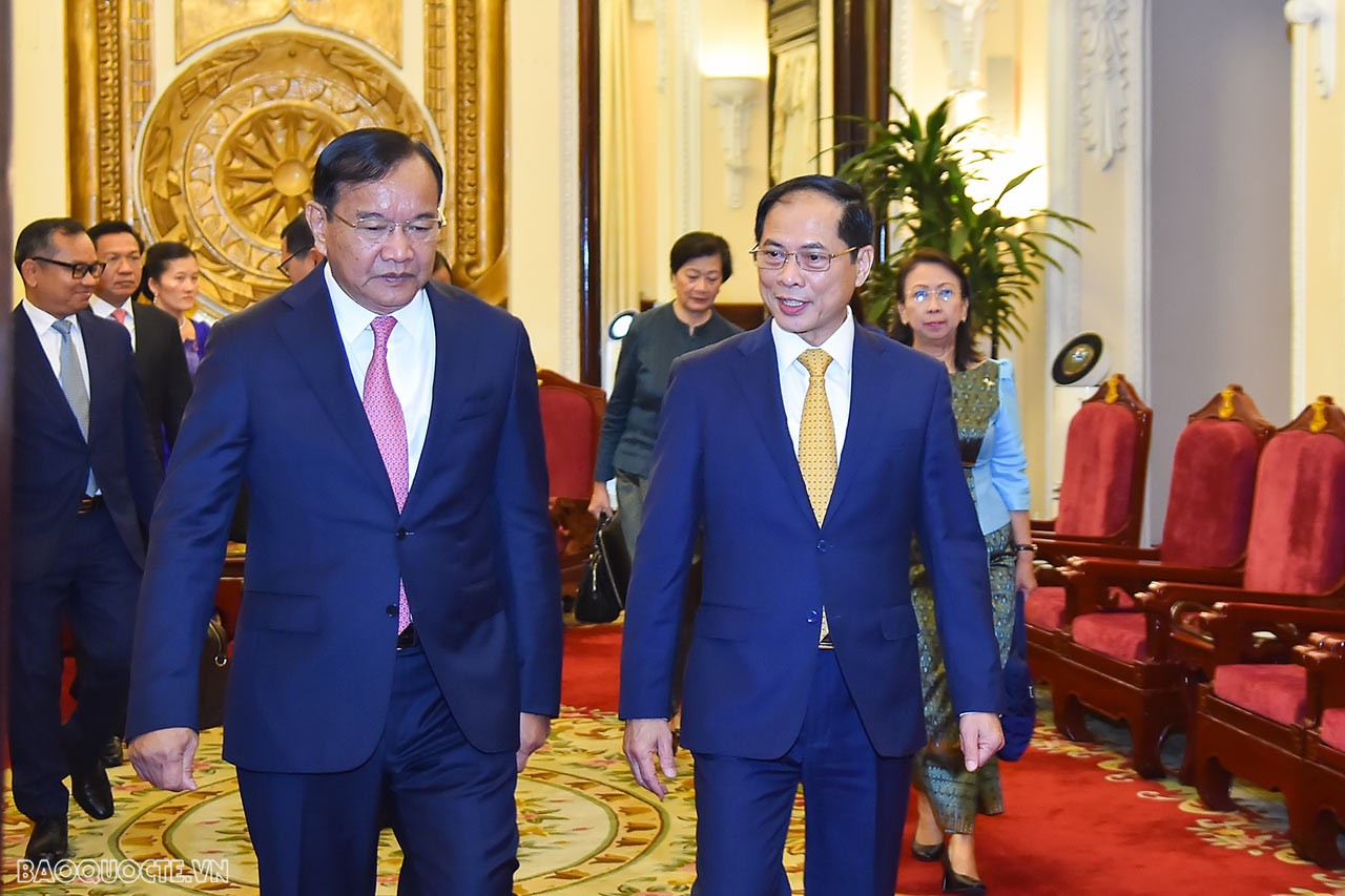 FM welcomed Cambodian Deputy PM, Minister of FA and Int'l Cooperation Prak Sokhonn