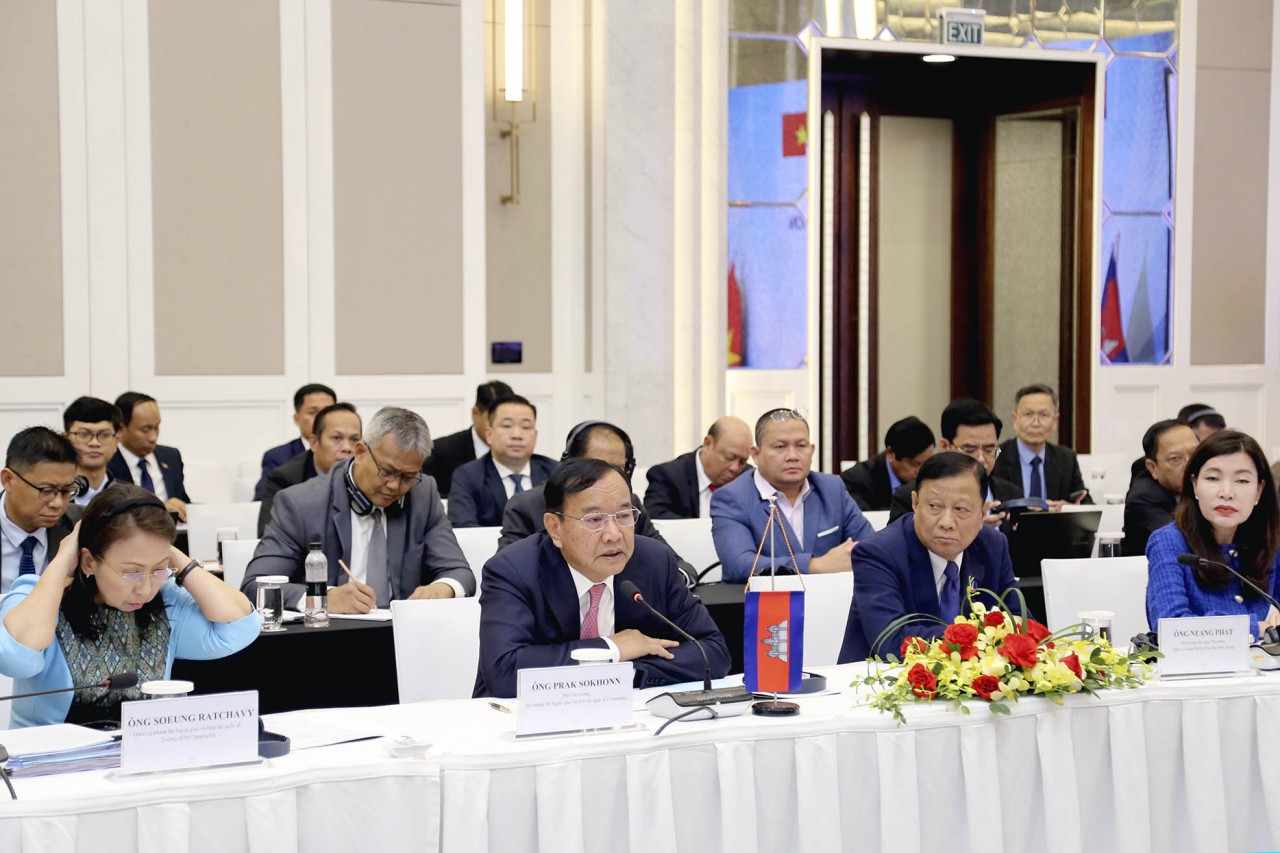 Vietnam, Cambodia Foreign Ministers co-chair 20th meeting of Joint Commission