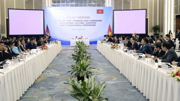 Vietnam, Cambodia Foreign Ministers co-chair 20th meeting of Joint Commission