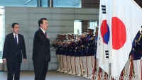 Tổng thống Hàn Quốc tuyên bố đã đến lúc cùng Nhật Bản 'vượt qua quá khứ', hoàn tất bình thường hóa một thỏa thuận