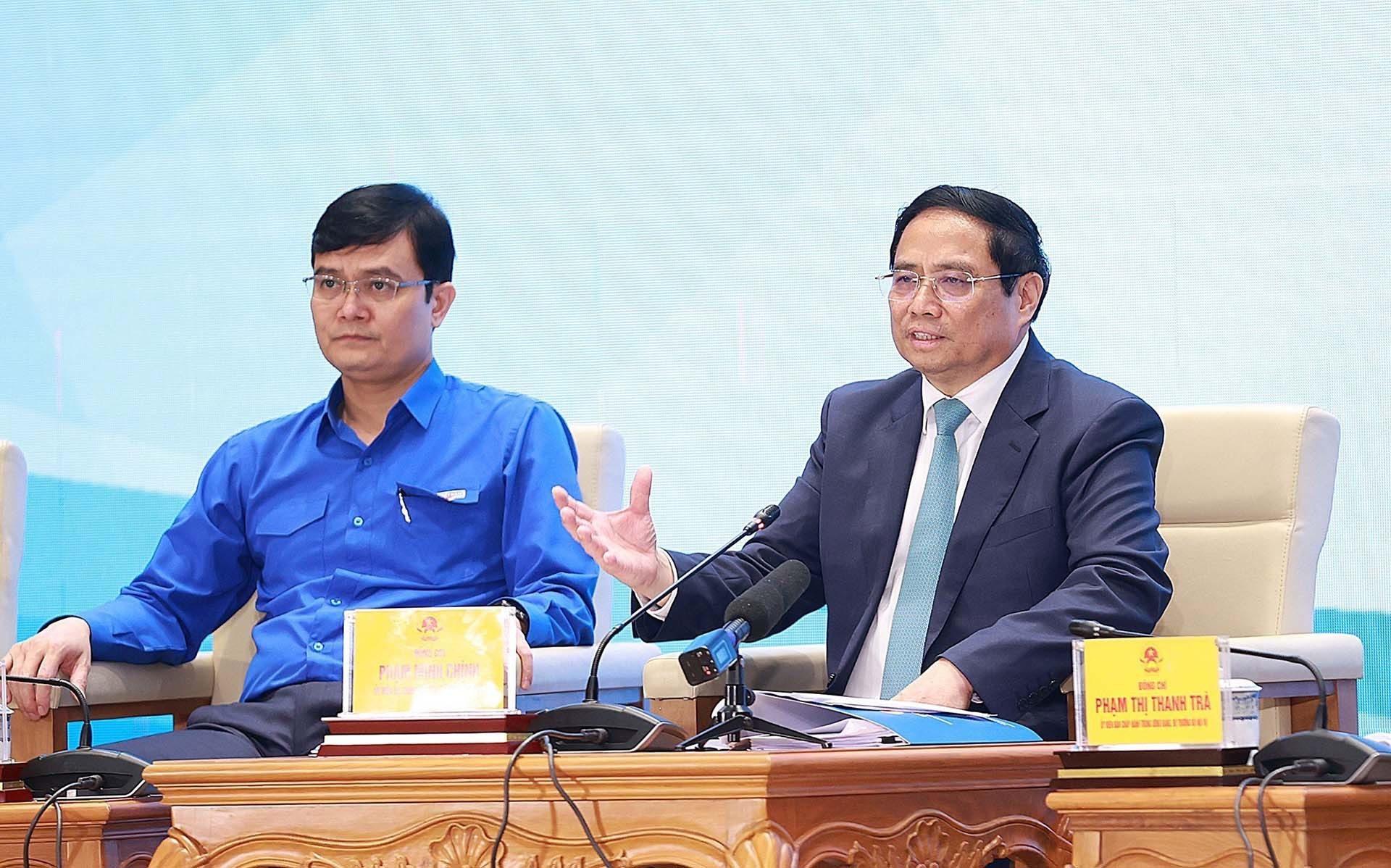 Thủ tướng Phạm Minh Chính đối thoại với thanh niên. (Nguồn: TTXVN)