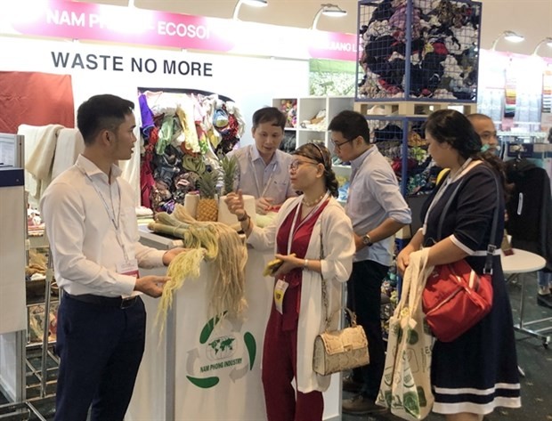 International innovative fabric exhibition opens in HCM City