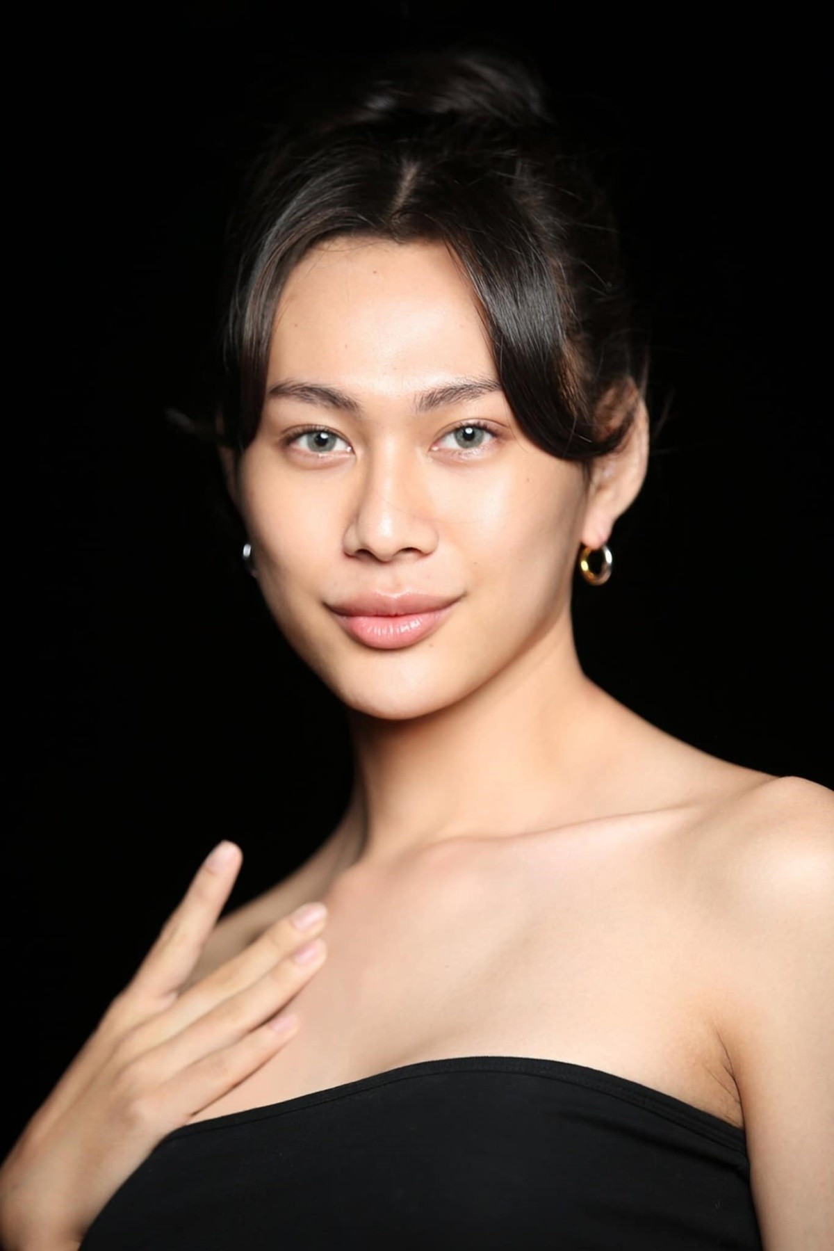 Gương mặt mộc đẹp hoàn hảo, không tỳ vết của thi sinh Hoa hậu Chuyển giới Việt Nam 2023