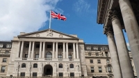 Thụy Sỹ, Na Uy, Anh 'tiếp bước' Fed, London không lo suy thoái kỹ thuật