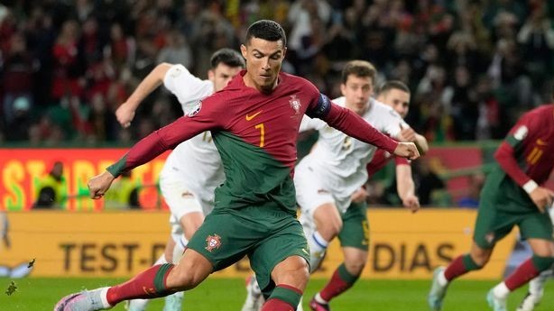 Ronaldo lập kỷ lục cầu thủ ghi nhiều bàn thắng nhất cho đội tuyển quốc gia