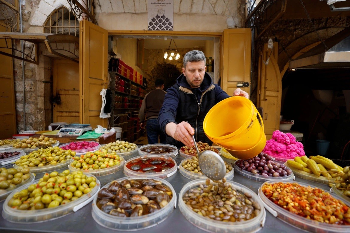 Hàng triệu tín đồ Hồi giáo trên thế giới đón tháng lễ Ramadan