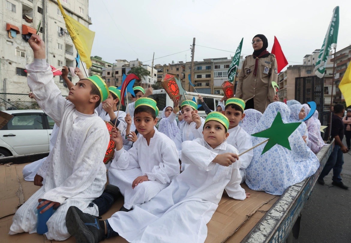 Hàng triệu tín đồ Hồi giáo trên thế giới đón tháng lễ Ramadan