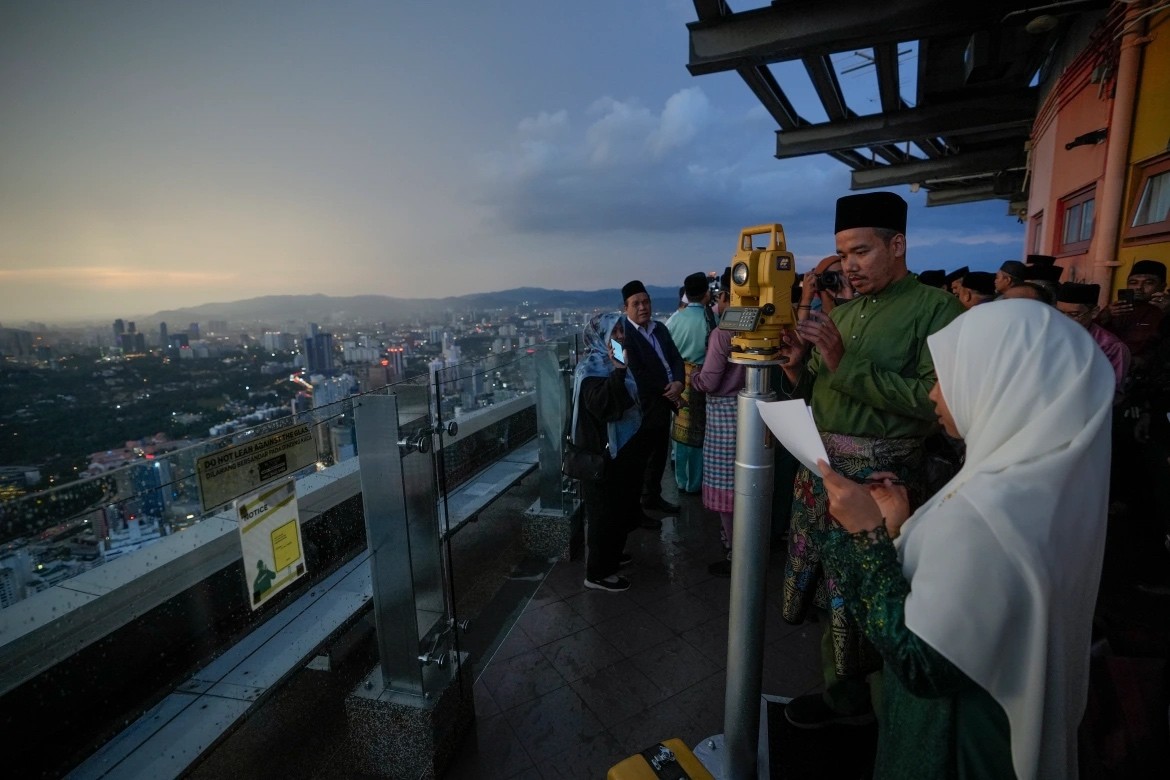 Hàng triệu tín đồ Hồi giáo trên thế giới đón tháng lễ Ramadan