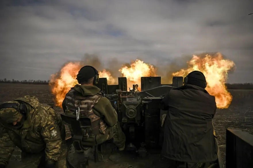 Ảnh ấn tượng tuần (20 26/3): Ukraine bắn ‘ông lão’ pháo phòng không S-60 để tập kích mặt đất, quan hệ Nga-Trung cao nhất lịch sử,