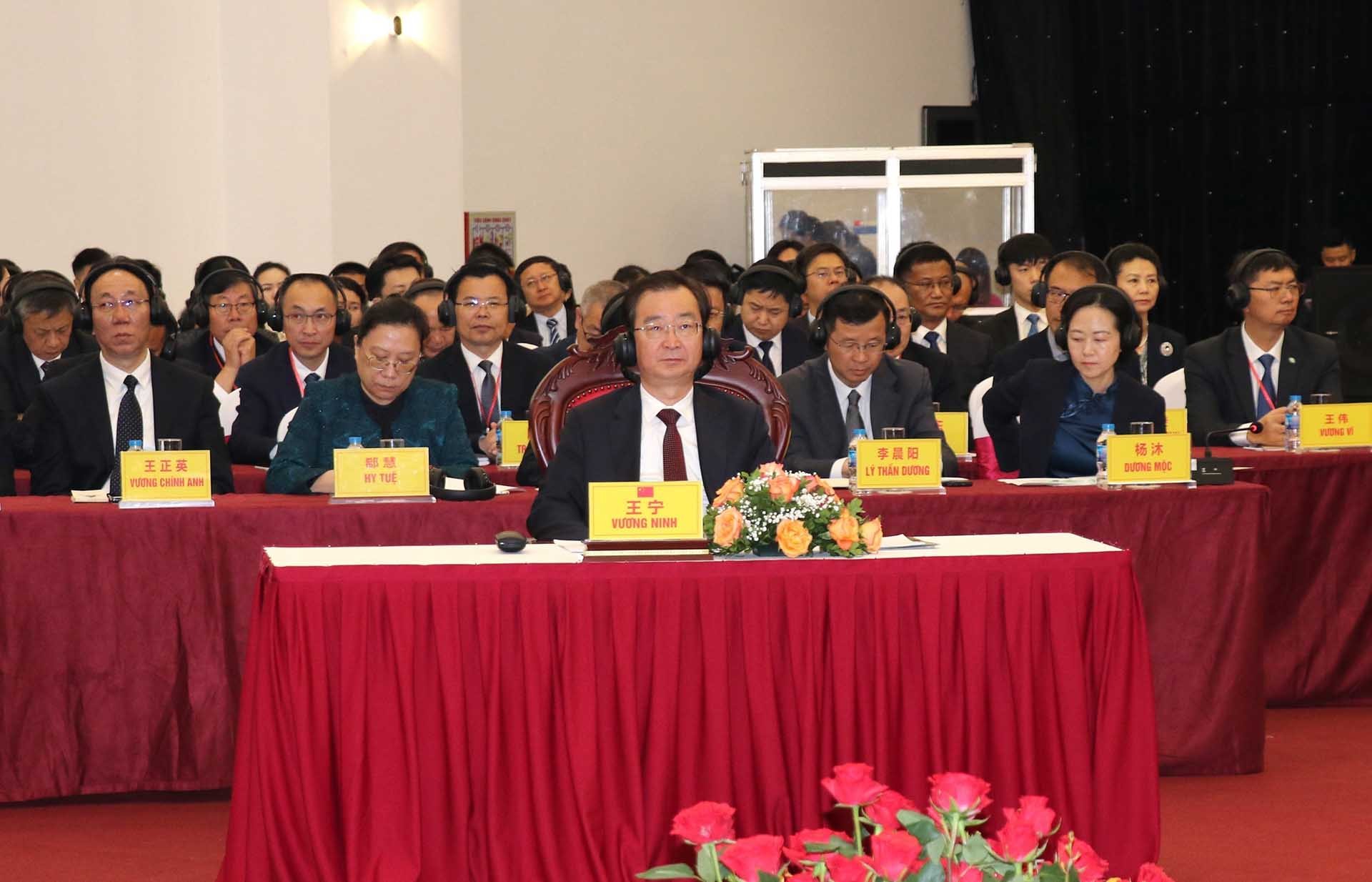 Đoàn đại biểu tỉnh Vân Nam (Trung Quốc) dự hội nghị. (Nguồn: TTXVN)