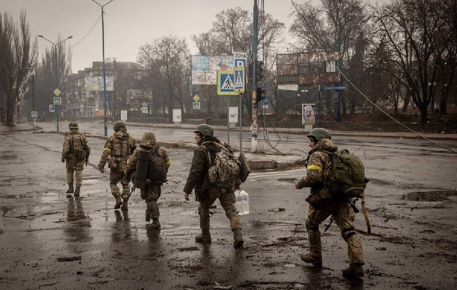 Tình hình Ukraine: Nga bao vây gần như hoàn toàn Bakhmut, cựu quan chức nói Kiev sẽ tổn thất lớn nếu thiếu thứ này. (Nguồn:Getty Images)