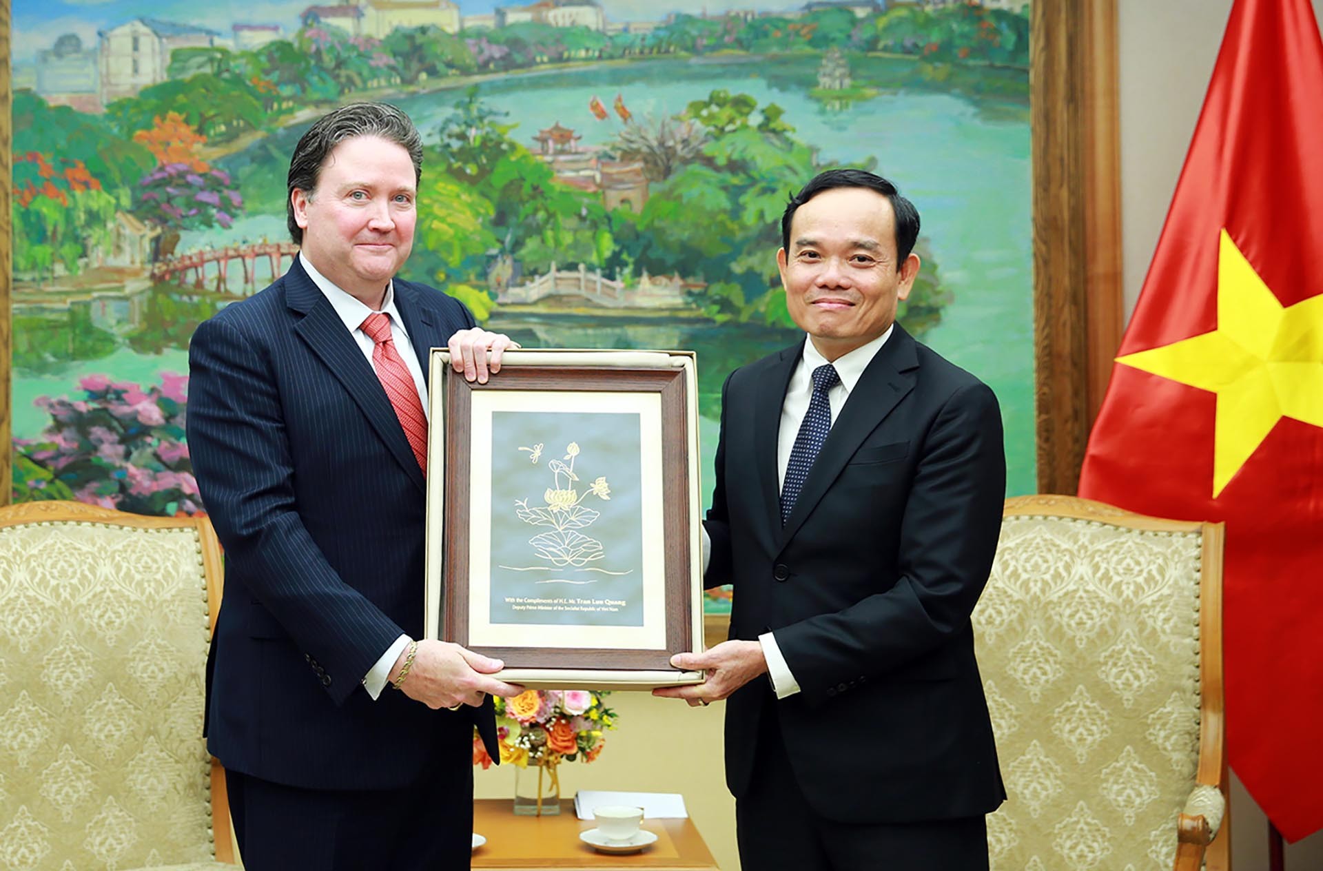 Phó Thủ tướng Chính phủ Trần Lưu Quang tiếp Đại sứ Hoa Kỳ tại Việt Nam Marc E. Knapper. (Nguồn: VGP)