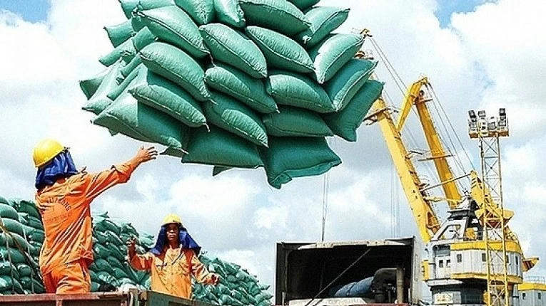 Xuất khẩu gạo cuối năm 2024: Kỳ vọng lớn, cảnh báo yếu tố rủi ro
