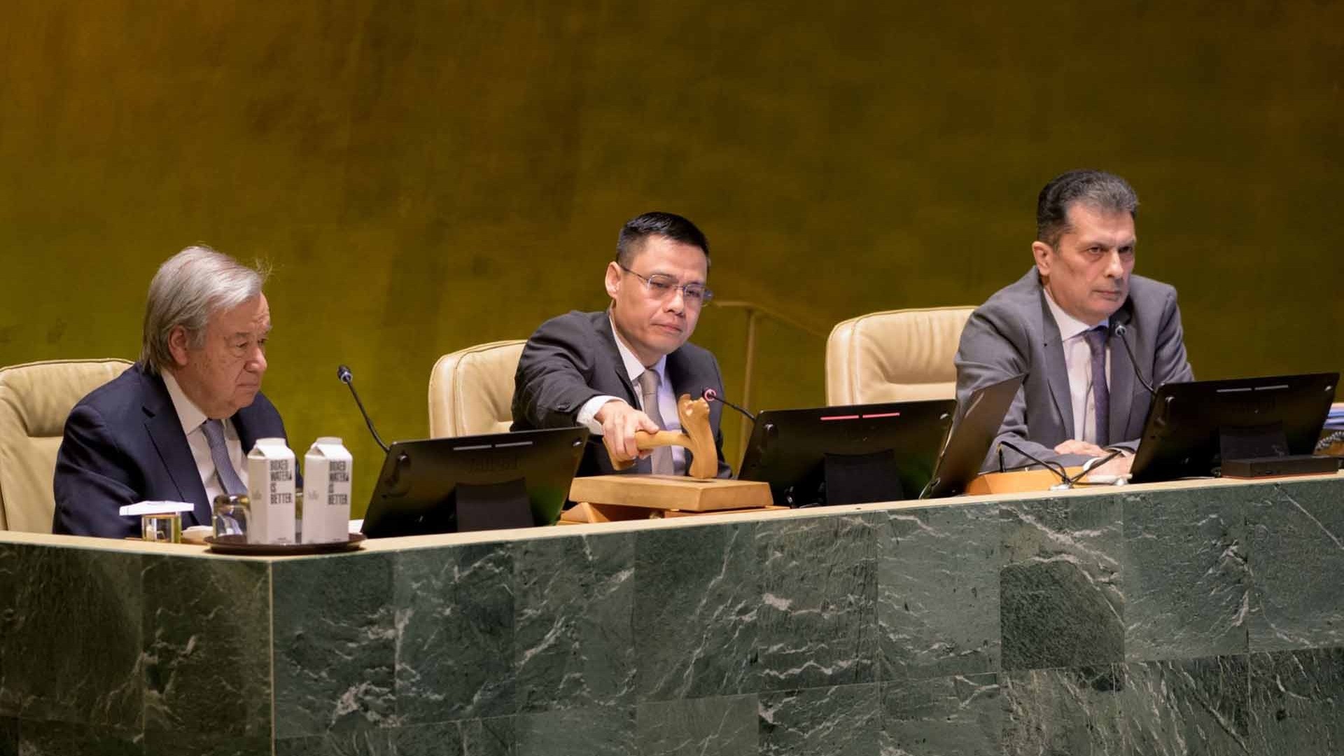 Việt Nam cùng các nước thúc đẩy Nghị quyết đề nghị Toà án quốc tế cho ý kiến tư vấn về biến đổi khí hậu