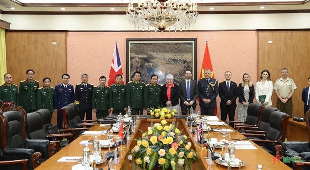 Vietnam, UK officials hold fourth defence policy dialogue in Hanoi