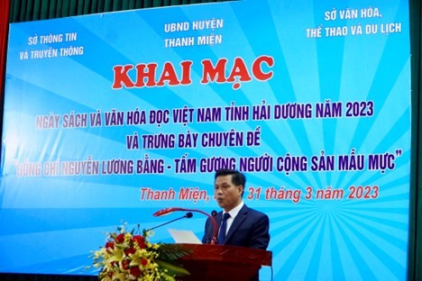 Đồng chí Khổng Quốc Toản, Phó Chủ tịch UBND huyện Thanh Miện- phát biểu tại buổi khai mạc.