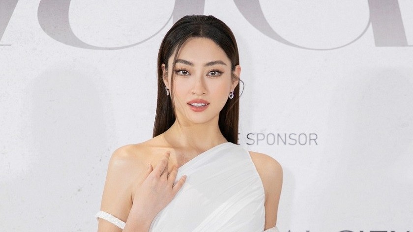 Ngắm dàn Hoa hậu Việt và hội mỹ nhân đẹp tinh khôi cùng đầm trắng muốt dự sự kiện thời trang