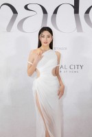 Ngắm dàn Hoa hậu Việt và hội mỹ nhân đẹp tinh khôi cùng đầm trắng muốt dự sự kiện thời trang