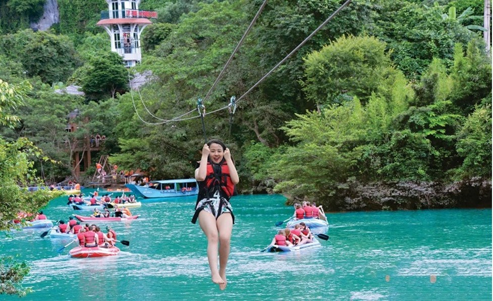 Zipline and mud bath in Phong Nha – Ke Bang National Park's cave attract tourists