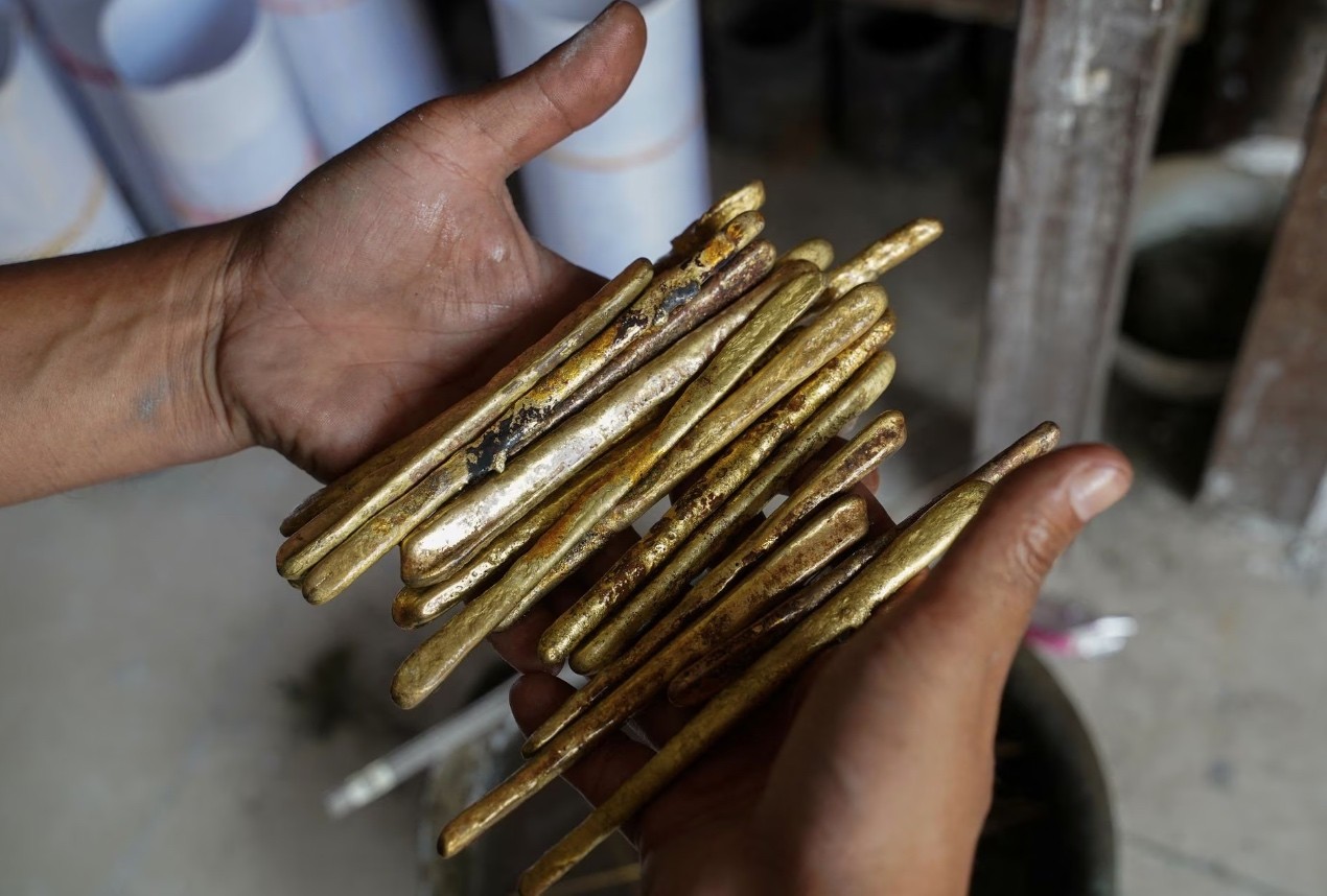 Campuchia: Thông điệp hòa bình từ thợ kim hoàn 'hô biến' vỏ đạn thành đồ trang sức độc đáo