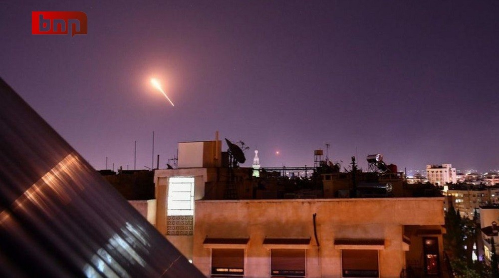 (04.02) Các hệ thống phòng không của Syria đã đánh chặn một số tên lửa được cho là của Israel trên bầu trời tỉnh Homs ngày 1/4. (Nguồn: BNN)