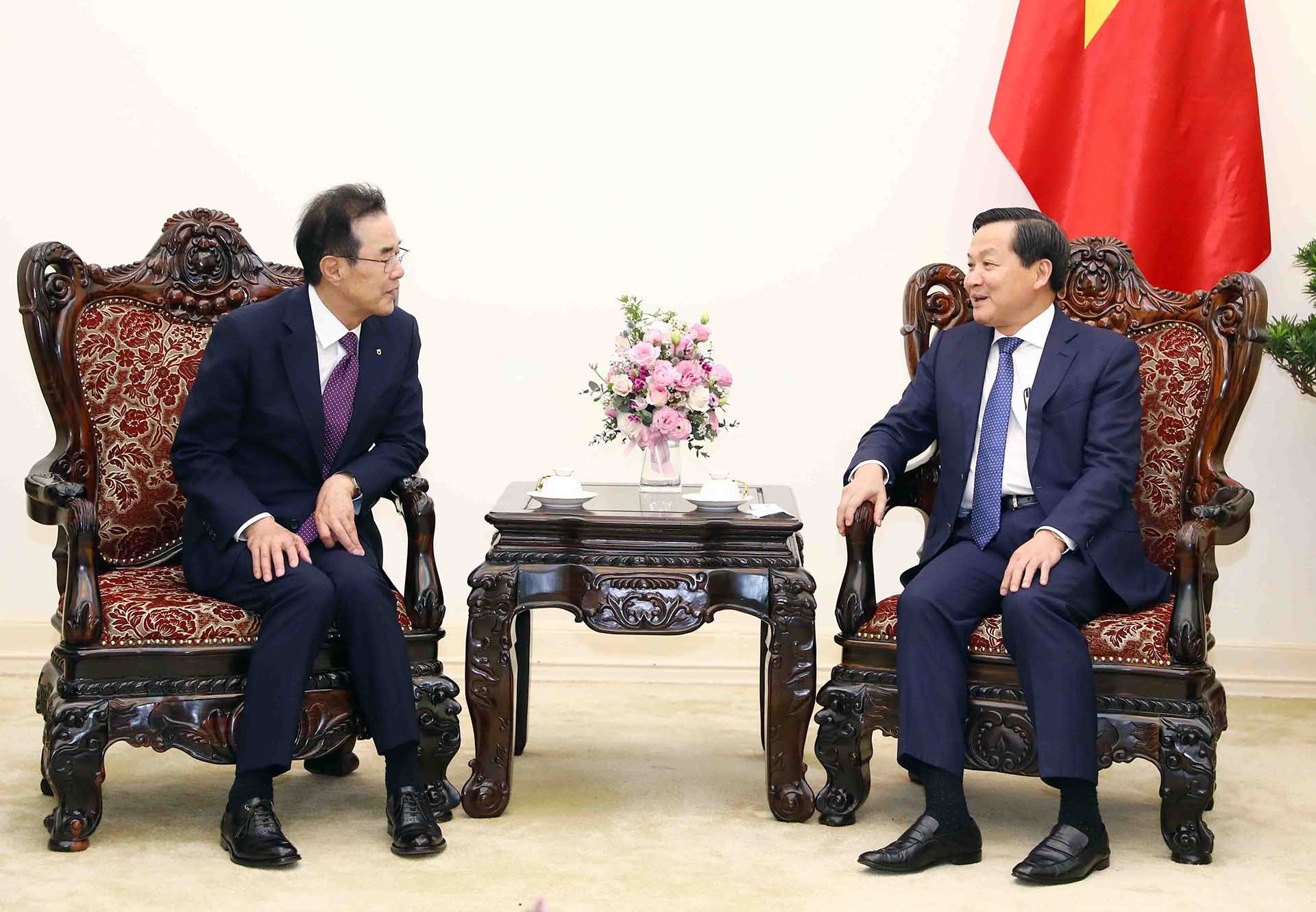 Phó Thủ tướng Chính phủ Lê Minh Khái tiếp Chủ tịch Liên đoàn Hợp tác xã Nông nghiệp quốc gia Hàn Quốc Lee Sung Hee. (Nguồn: TTXVN)