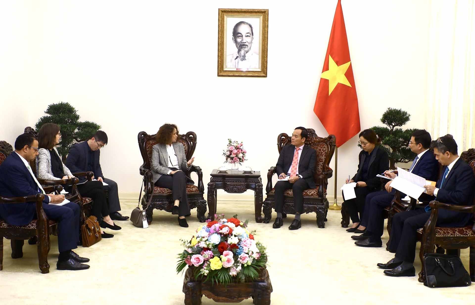 Phó Thủ tướng Trần Lưu Quang tiếp Giám đốc Quốc gia Ngân hàng Thế giới tại Việt Nam