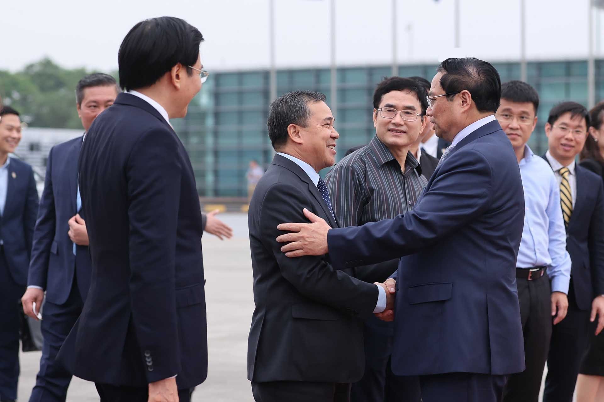 Thủ tướng Phạm Minh Chính lên đường tham dự Hội nghị cấp cao Ủy hội sông Mekong quốc tế lần thứ 4 tại Lào