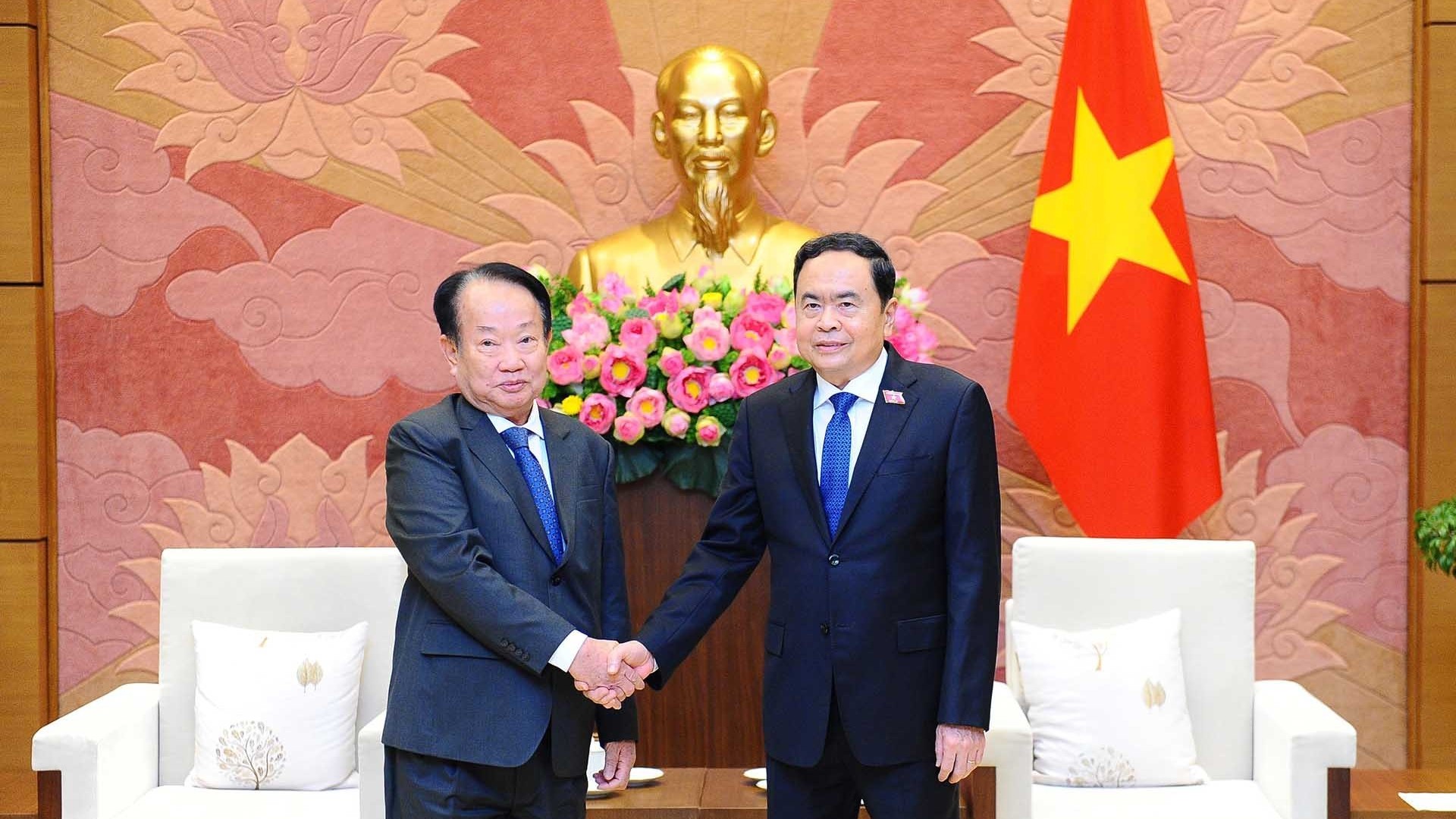 Việt Nam luôn coi trọng, ưu tiên tăng cường quan hệ với Campuchia vì lợi ích của nhân dân hai nước