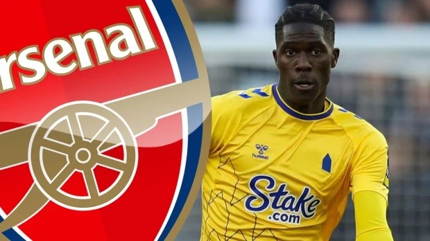 : Arsenal ưu tiên mua Amadou Onana;