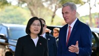 Vấn đề Đài Loan: Mỹ hối thúc Trung Quốc ‘chọn ngoại giao’, Nhật Bản và EU lên tiếng