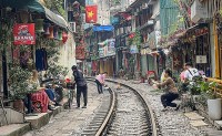 Hà Nội yêu cầu không giới thiệu khách du lịch đến 'Cà phê đường tàu'