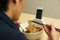 Quán mì nổi tiếng Nhật Bản cấm khách xem điện thoại khi ăn