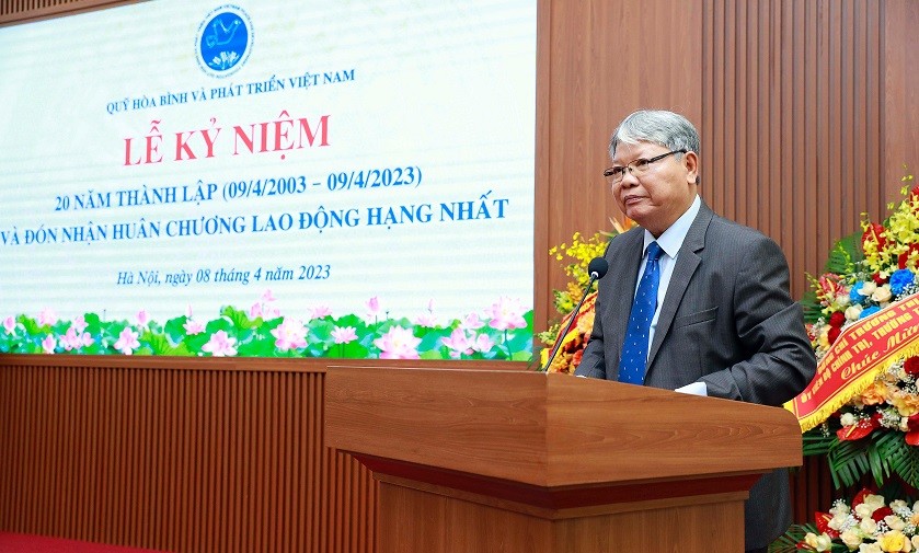 Quỹ Hòa bình và Phát triển Việt Nam đón nhận Huân chương Lao động hạng Nhất
