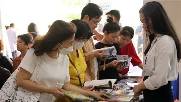 Gắn kết tình hữu nghị Việt Nam-Pháp qua chương trình 'Dấu ấn văn hóa Pháp tại Đà Nẵng'