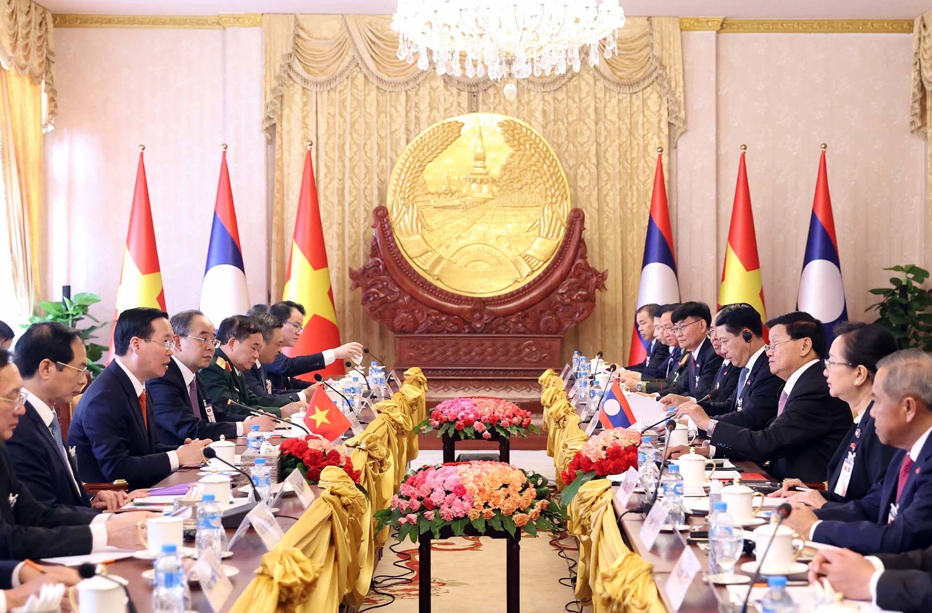Chủ tịch nước Võ Văn Thưởng hội đàm với Tổng Bí thư, Chủ tịch nước Lào Thongloun Sisoulith. (Nguồn: TTXVN)