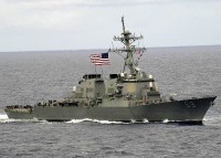 Tàu khu trục mang tên lửa dẫn đường Mỹ thực hiện 'quyền hàng hải' ở Biển Đông